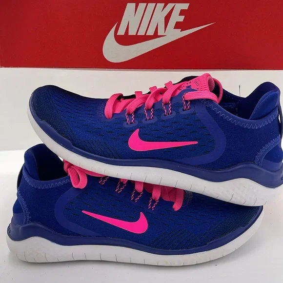 Nike WMNS Sneakers in Blue with Pink Accents NIKE FREE RUN
942837 403 - Picture 15 of 16